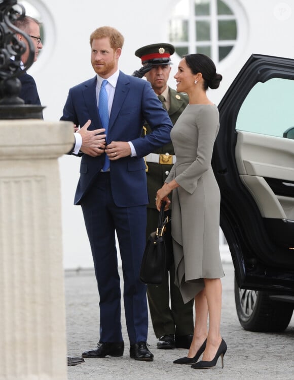 Le prince Harry, duc de Sussex et sa femme Meghan Markle, duchesse de Sussex ont rencontré le président Irlandais Michael D. Higgins à Dublin, le 11 juillet 2018. 