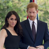 Harry en pleine crise de la quarantaine ? Le prince prend des distances avec Meghan Markle...