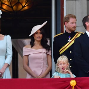 Catherine (Kate) Middleton, duchesse de Cambridge, le prince Harry, duc de Sussex, et Meghan Markle, duchesse de Sussex, Peter Phillips et sa femme Autumn Phillips avec leurs enfants Savannah et Isla - Les membres de la famille royale britannique lors du rassemblement militaire "Trooping the Colour" (le "salut aux couleurs"), célébrant l'anniversaire officiel du souverain britannique. Cette parade a lieu à Horse Guards Parade, chaque année au cours du deuxième samedi du mois de juin. Londres, le 9 juin 2018. 