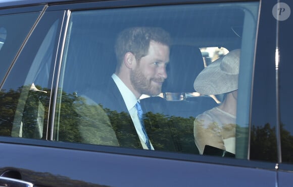 Le prince Harry, duc de Sussex, et Meghan Markle, duchesse de Sussex, arrivent à Buckingham Palace pour l'anniversaire du prince Charles, qui pour ses 70 ans a décidé de le fêter avec 6 mois d'avance. Une fête plus intime aura lieu le jour J, le 14 novembre 2018. 