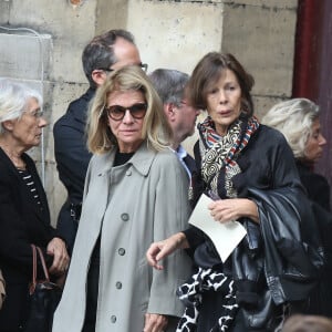 Ce dernier étant pour rappel décédé en 2017
Nicole Garcia - Obsèques de Jean Rochefort en l'église Saint-Thomas d'Aquin à Paris, le 13 octobre 2017.