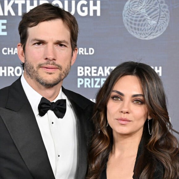 Ashton Kutcher et Mila Kunis ont connu des jours meilleurs...
Ashton Kutcher et Mila Kunis - Photocall du Prix Breakthrough 2023 à l'Academy Museum of Motion Pictures de Los Angeles.