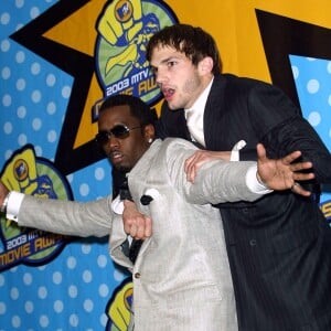 P.Diddy et Ashton Kutcher - Arrivée et salle de presse des MTV Movie Awards 2003 à Los Angeles.