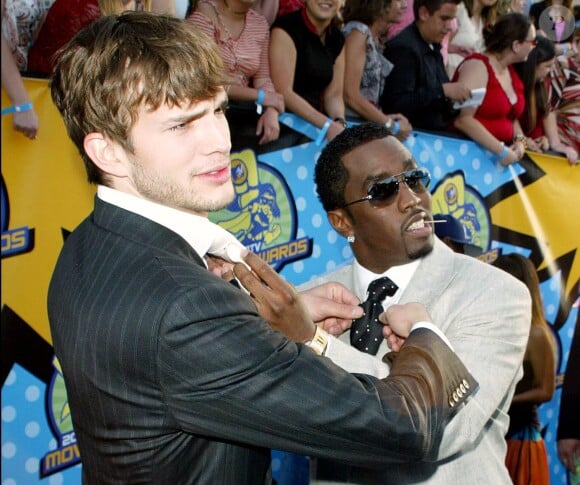 P.Diddy et Ashton Kutcher - Arrivée et salle de presse des MTV Movie Awards 2003 à Los Angeles.