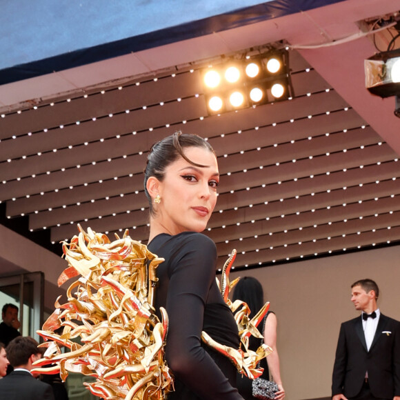 Iris Mittenaere - Montée des marches du film " Furiosa : A Mad Max Saga " lors du 77ème Festival International du Film de Cannes, au Palais des Festivals à Cannes. Le 15 mai 2024 © Jacovides-Moreau / Bestimage