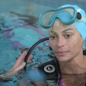 Tatiana Silva et Camille Lacourt participent au Défi de l’Eau au profit de l’Unicef à la Piscine de Vanves le 15 octobre 2022. © Giancarlo Gorassini / Bestimage