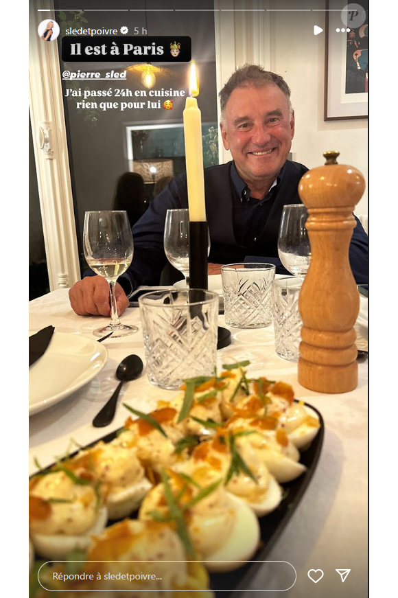 La jeune femme de 28 ans retrouve son père, installé en Italie, le temps d'un dîner.
Valentine, la fille de Sophie Davant, et son père Pierre Sled ensemble pour un dîner d'exception.