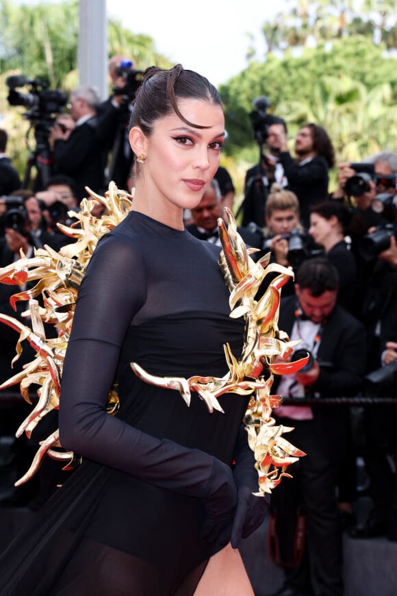 Iris Mittenaere - Montée des marches du film " Furiosa : A Mad Max Saga " lors du 77ème Festival International du Film de Cannes, au Palais des Festivals à Cannes. Le 15 mai 2024 © Jacovides-Moreau / Bestimage 