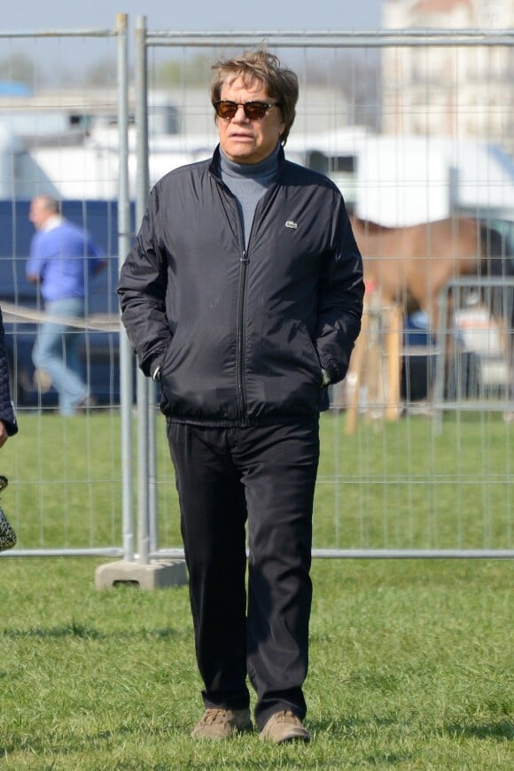 Bernard Tapie assistant au saut d'obstacles international de Chantilly à Chantilly, au nord-est de Paris, en France, le 21 avril 2013. Photo par Nicolas Briquet/ABACAPRESS.COM