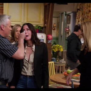 James Corden présente l'émission spéciale "Friends The Reunion" du casting de l'emblématique série "Friends", avec Jennifer Aniston, Courteney Cox, Lisa Kudrow, Matt LeBlanc, Matthew Perry, David Schwimmer et une invitée spéciale Lady Gaga. 