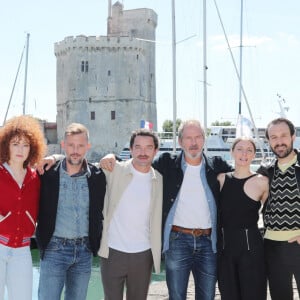 Blandine Bellavoir, Nicolas Duvauchelle, Guillaume Gouix, Christopher Thompson, Lucie Debay, Antoine Gouy - Photocall du film en compétition "Fortune de France" lors de la 26ème Edition du Festival de la Fiction de La Rochelle. Le 13 septembre 2024 © Patrick Bernard / Bestimage