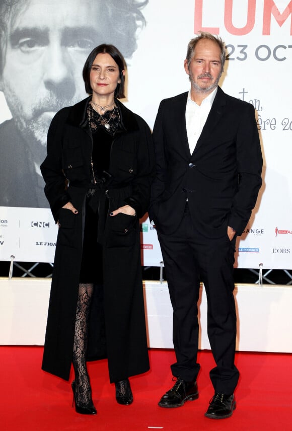 La mère du jeune acteur de 22 ans est Géraldine Pailhas 

Géraldine Pailhas et son mari Christopher Thompson - Photocall lors de la cérémonie d'ouverture de la 14ème édition du Festival Lumière 2022 à la Halle Tony Garnier à Lyon le 15 octobre 2022. © Domnique Jacovides / Bestimage