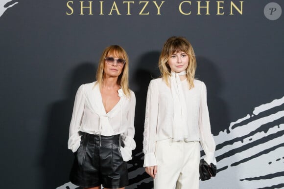 



Axelle Laffont est en couple avec Romain Sichez depuis février 2021









Axelle Laffont et sa fille Mitty Hazanavicius au photocall du défilé de mode féminine Shiatzy Chen printemps-été 2025 lors de la Fashion Week de Paris (PFW), à Paris, France, le 30 septembre 2024. © Christophe Clovis/Bestimage 