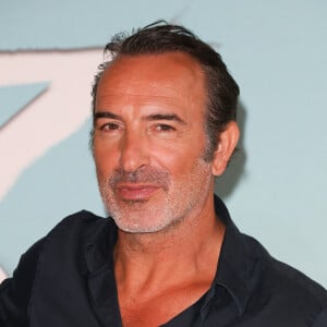 L'acteur s'est rendu au dernier concert donné par Mylène Farmer le 1er octobre
 
Jean Dujardin - Première de la série "Zorro" à l'hôtel Le Marois à Paris le 3 septembre 2024. Les huit épisodes de cette nouvelle fiction sont à découvrir dès le 6 septembre sur Paramount+ avant une diffusion fin 2024 sur France Télévisions.