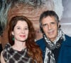 Avec sa femme Hélène Grémillon et leur fils Léonard, ils ont fait le choix de venir vivre à Vaucresson. 
Exclusif - Julien Clerc et sa femme Hélène Grémillon - Photocall - Spectacle symphonique Claude Lelouch "D'un film à l'autre" au Palais des Congrès de Paris le 14 novembre 2022. © Moreau / Rindoff / Bestimage