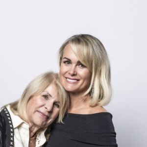 Sa mère Françoise Thibaut a été victime d'un accident
Exclusif - Françoise Thibaut et sa fille Laeticia Hallyday - Enregistrement de l'émission "La chanson secrète", présentée par N.Aliagas et diffusée le 1er décembre sur TF1 © Guillaume Gaffiot-Cyril Moreau / Bestimage 