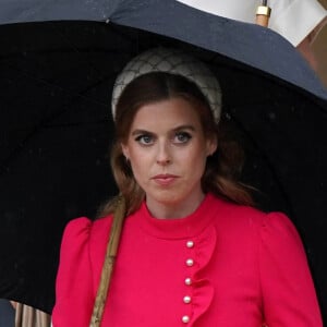 La princesse Beatrice d'York lors de la "Garden Party du Souverain" au palais de Buckingham à Londres, le 21 mai 2024.