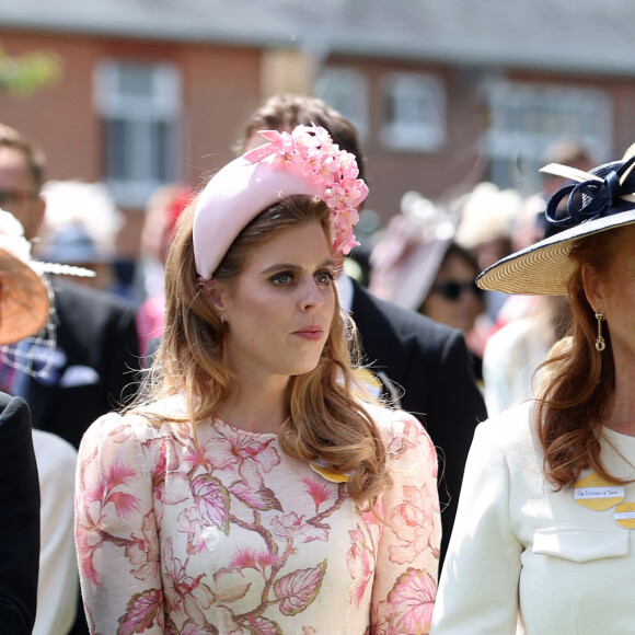 La princesse Beatrice d'York, Sarah Ferguson, duchesse d'York - La famille royale d'Angleterre aux courses hippiques "Royal Ascot 2024" à Ascot. Le 19 juin 2024 © Cover Images / Zuma Press / Bestimage