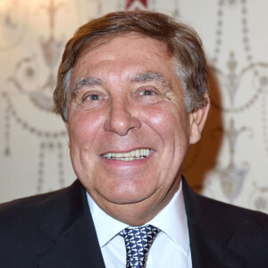 Jean-Pierre Foucault assiste au diner La Chaine de l'Espoir organise par l'association Pharmavie au Pavillon Ledoyen a Paris, France le 25 janvier 2018. Photo by Aurore Marechal/ABACAPRESS.COM