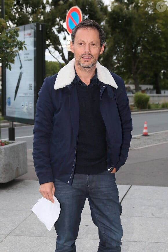 Marc-Olivier Fogiel - Arrivée et sortie des proches de Claire Chazal qui sont venus assister à son dernier JT aux studios de TF1 à Boulogne-Billancourt, le 13 septembre 2015.