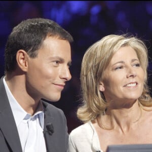 Claire Chazal et Marc-Olivier Fogiel dans l'émission Qui veut gagner des millions ? sur TF1.