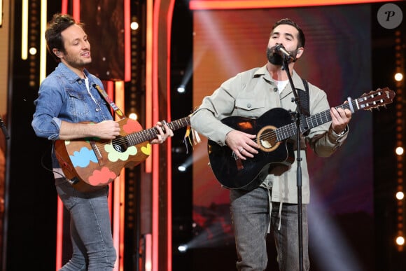 Vianney et Kendji Girac - Les personnalités se mobilisent lors de la 37ème édition du Téléthon sur le plateau de France 2, avec pour parrain Vianney. Cette année, 80,6 millions de dons ont été promis. Le 9 décembre 2023