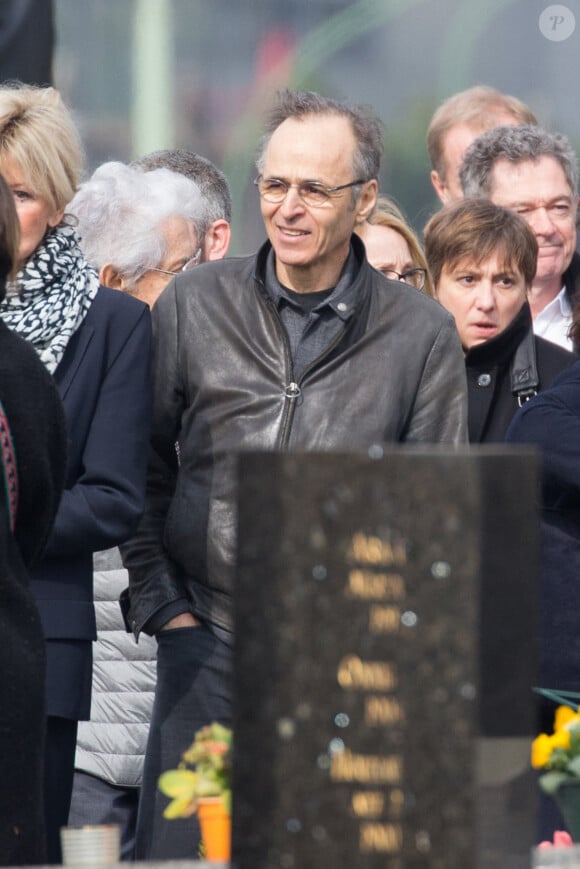 Jean-Jacques Goldman lors des obseques de Veronique Colucci au cimetiere de Montrouge, Paris, France le 12 avril 2018. Photo ABACAPRESS.COM