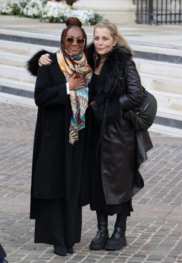 Mimi Felixine et Sophie Duez - Les obsèques de Michel Blanc, le jeudi 10 octobre 2024 à l'église Saint-Eustache, à Paris