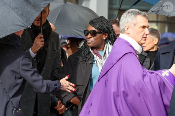 Ramatoulaye Diop, la compagne du défunt - Obsèques de Michel Blanc en l'église Saint-Eustache à Paris, le 10 octobre 2024. © Moreau / Jacovides / Bestimage 