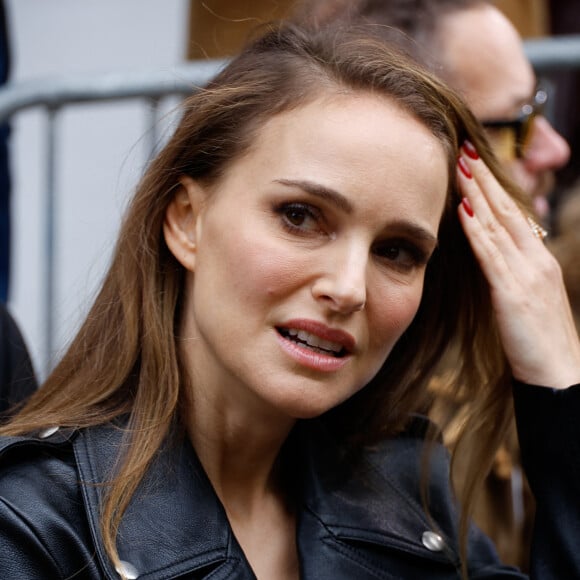 Natalie Portman - Front row du défilé de mode féminine Stella McCartney printemps-été 2025 lors de la Fashion Week de Paris (PFW) le 30 septembre 2024. © Clovis / Aubert / Bestimage 