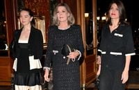 Caroline de Monaco avec ses filles Charlotte Casiraghi et Alexandra de Hanovre, un trio assorti et complice