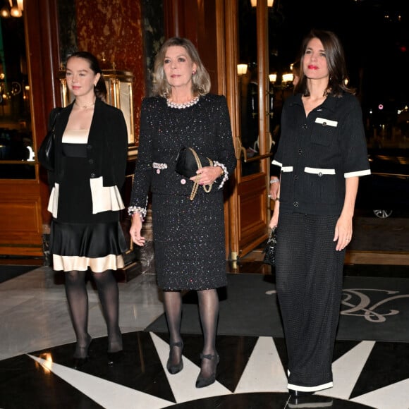 Un bel événement qui lui tenait particulièrement à coeur.
La princesse Alexandra de Hanovre, la princesse Caroline de Hanovre, Charlotte Casiraghi lors de la cérémonie de proclamation des Prix de la Fondation Prince Pierre à l'opéra Garnier à Monaco © Bruno Bebert / Bestimage 