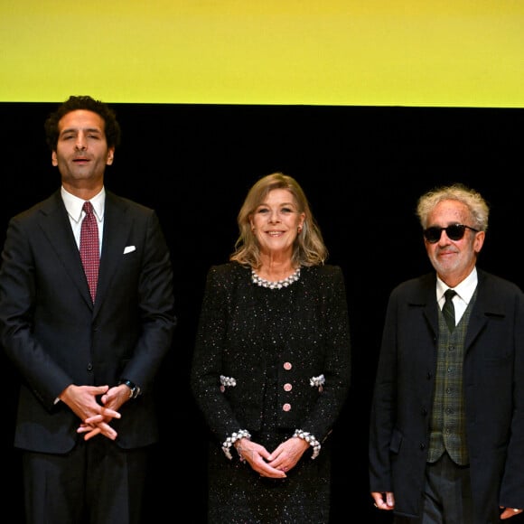 Mokhtarla Amoudi, la princesse Caroline de Hanovre et Mathieu Belezi lors de la cérémonie de proclamation de l'édition 2024 des Prix de la Fondation Prince Pierre à l'opéra Garnier à Monaco, le 8 octobre 2024 © Bruno Bebert / Bestimage 