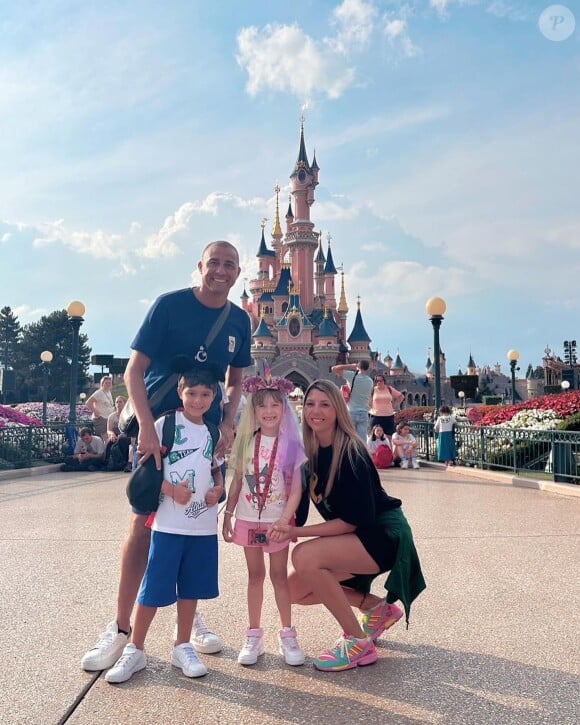 David Trézeguet avec son fils et sa nouvelle compagne.