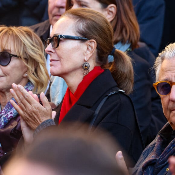 Marie-Anne Chazel et Carole Bouquet - Sortie des Obsèques de Michel Blanc en l'église Saint-Eustache à Paris, le 10 octobre 2024. © Moreau / Jacovides / Bestimage