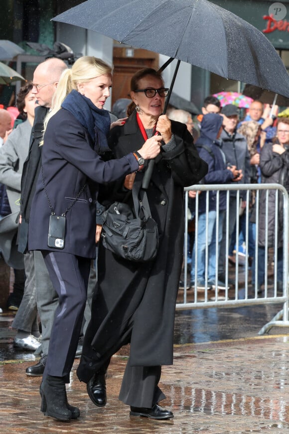 Carole Bouquet - Obsèques de Michel Blanc en l'église Saint-Eustache à Paris, le 10 octobre 2024. © Moreau / Jacovides / Bestimage