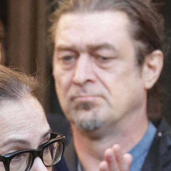 Carole Bouquet - Obsèques de Michel Blanc en l'église Saint-Eustache à Paris, le 10 octobre 2024.