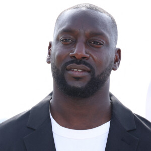 Nouvelle recrue de la "Star Academy", Ladji Doucouré est assuré d'avoir un soutien de taille durant toute l'aventure.
Ladji Doucouré - Photocall de "Champions" lors du 7ème festival international Canneséries à Cannes. © Denis Guigenbourg / Bestimage