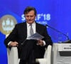 éminent journaliste, rédacteur en chef de Bloomberg.
Emmanuel Macron et John Micklethwait à Saint-Petersbourd en 2018.Photo by Christian Liewig/ABACAPRESS.COM