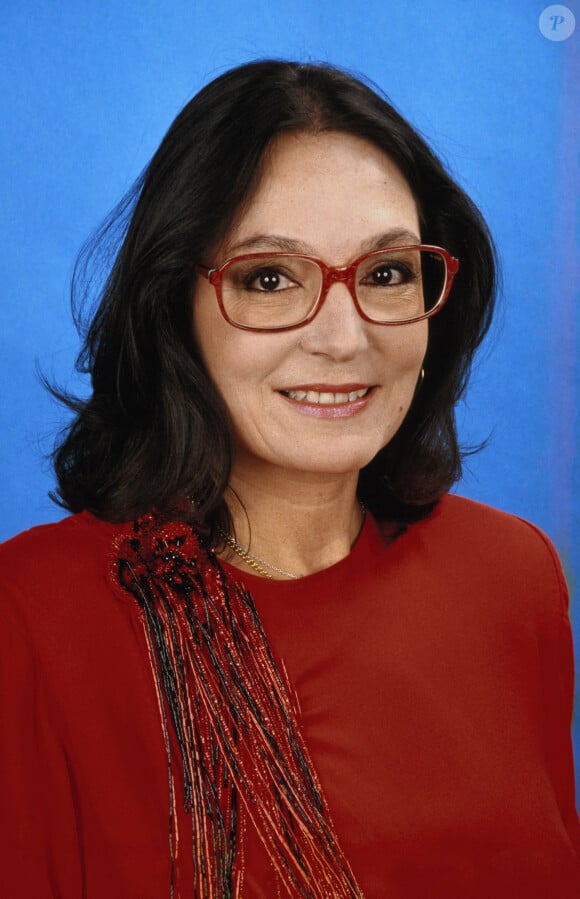 Nana Mouskouri, début des années 1990, music, musique, singer, chanteuse, femme lunettes / Personnes, Portrait, Portrait Photo by DPA/ABACAPRESS.COM