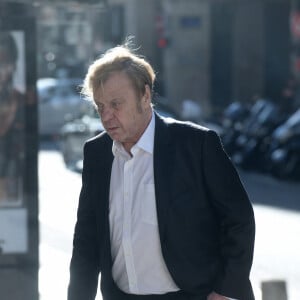 Jacques Spiesser - Obsèques de François Florent ( François Eichholtzer, fondateur du Cours Florent d'art dramatique à Paris) en l'église Saint Roch à Paris, France, le 4 octobre 2021. © Bestimage 