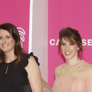 Nicolas Berger-Vachon, Anne Décis, Léa François, Marwan Berreni et Serge Ladron de Guevara de "Plus Belle la Vie" au photocall lors de la 5ème saison du festival International des Séries "Canneseries" à Cannes, France, le 2 avril 2022.