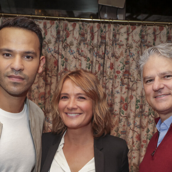 Exclusif - Mohamed Bouhafsi, Pascale de la Tour du Pin, Jacques Cardoze - Séance de dédicace du nouveau livre de Géraldine Maillet "Ma Minuscule" qui raconte la découverte de la maladie d'Alzheimer de sa grand-mère maternelle, pour ses amis, (avant la sortie en librairie le 25 septembre) au Marta (le bar du Fouquet's) à Paris le 24 septembre 2024. © Jack Tribeca / Bestimage 