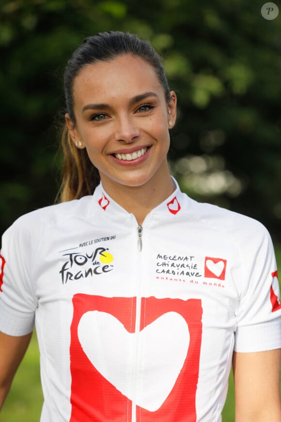 Exclusif - Marine Lorphelin (Miss France 2013) - Préparatifs avant l'étape du coeur lors du Tour de France 2021 entre Changé et Laval, France, le 30 juin 2021. © Christophe Clovis/Bestimage