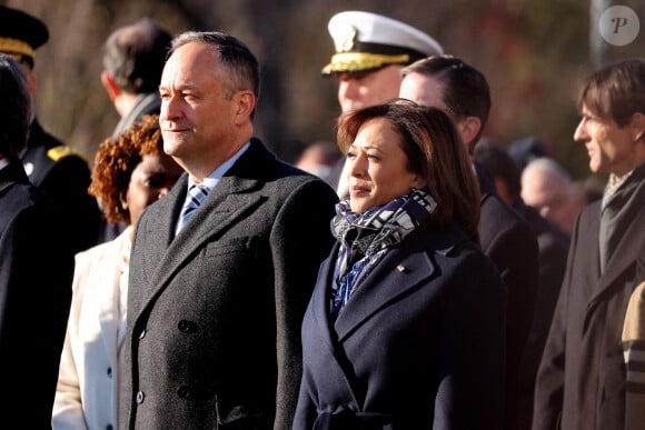 Kamala Harris et son mari Douglas Emhoff lors de la cérémonie d'accueil du président français Emmanuel Macron et de la première dame Brigitte Macron à la Maison Blanche à Washington, DC, États-Unis, le 1er décembre 2022. Photo par Dominique Jacquovides/Pool/ABACAPRESS.COM