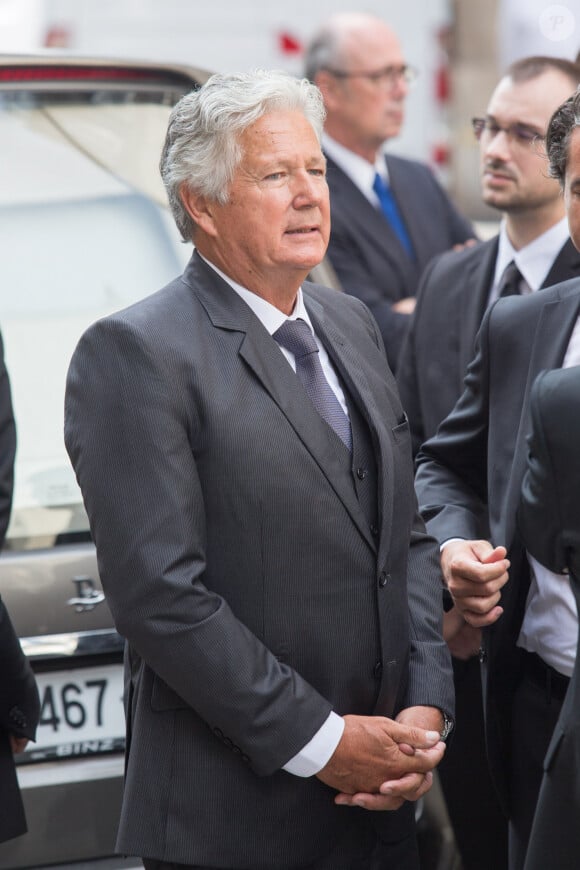 Le fils de Pierre Bellemare, Pierre Dhostel, lors de la cérémonie des obsèques de Pierre Bellemare à l'église Saint-Roch à Paris, France, le 31 mai 2018. L'animateur, producteur, écrivain et journaliste français Pierre Bellemare est décédé le 26 mai 2018 à l'âge de 88 ans. Photo par Nasser Berzane/ABACAPRESS.COM