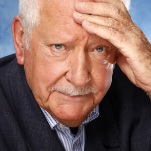 L'écrivain, romancier, homme de radio, présentateur de télévision, producteur de télévision, réalisateur et acteur français Pierre Bellemare photographié à Paris, France, en septembre 2008. Photo par Vim/ABACAPRESS.COM