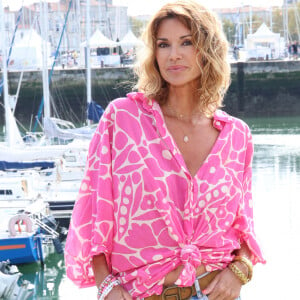 Ingrid Chauvin est une femme heureuse
Ingrid Chauvin au photocall de la série "Demain Nous Appartient" lors de la 25ème édition du Festival de la fiction de la Rochelle, France, le 16 septembre 2023. © Denis Guignebourg/BestImage 