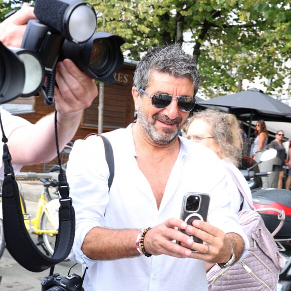 Philippe Warrin au photocall de la série "Demain Nous Appartient" lors de la 25ème édition du Festival de la fiction de la Rochelle, France, le 16 septembre 2023. © Denis Guignebourg/BestImage 