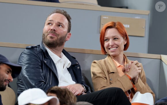 Natasha St-Pier et son compagnon Vincent Bidal dans les tribunes lors des Internationaux de France de tennis de Roland Garros 2024 à Paris, France, le 28 mai 2024. © Jacovides-Moreau/Bestimage